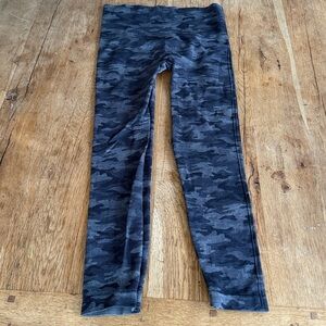 SPANX Camo Leggings Black Gray Size Large